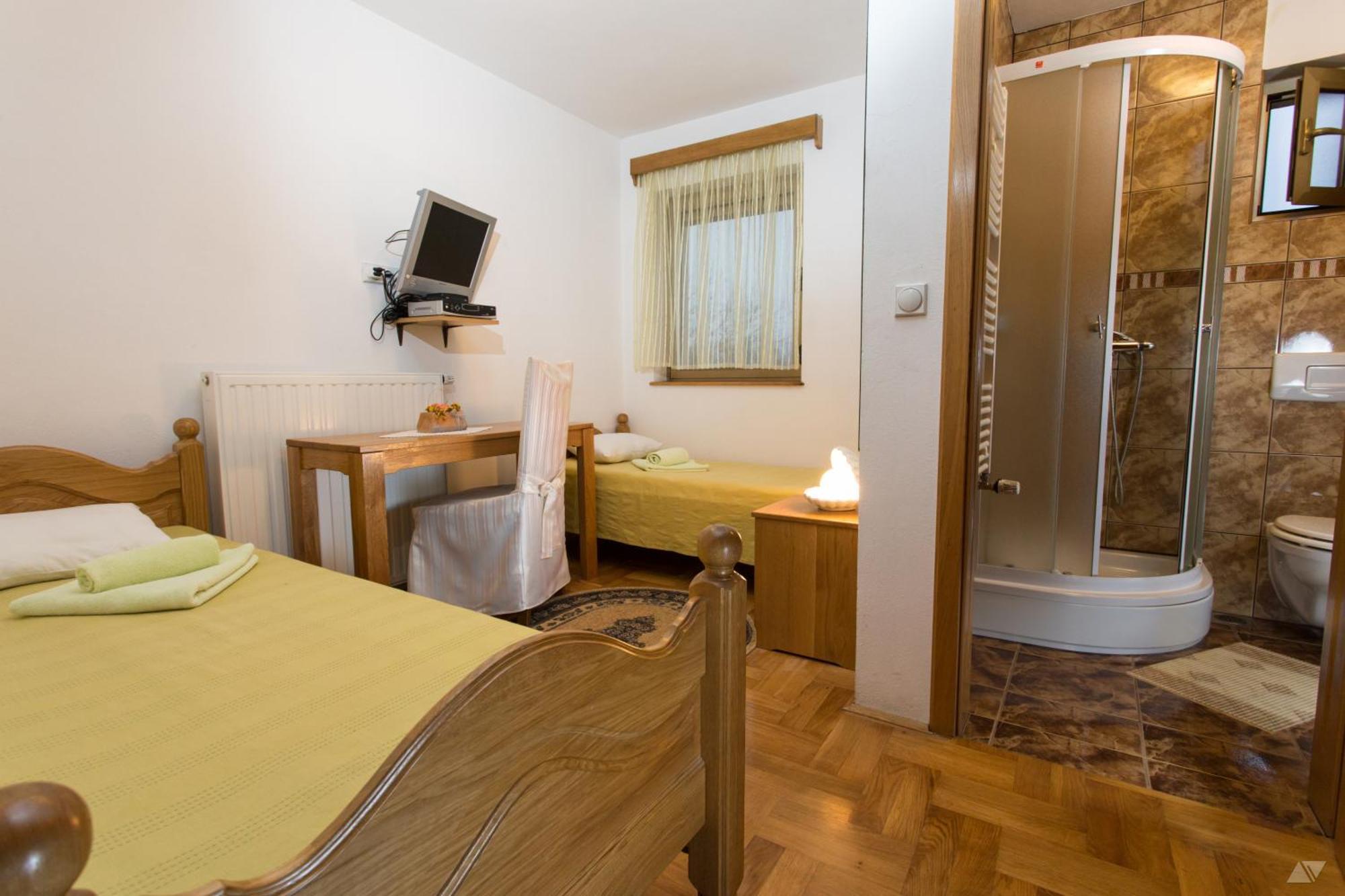 Kod Ribica Bed & Breakfast Jasenovac Exterior photo